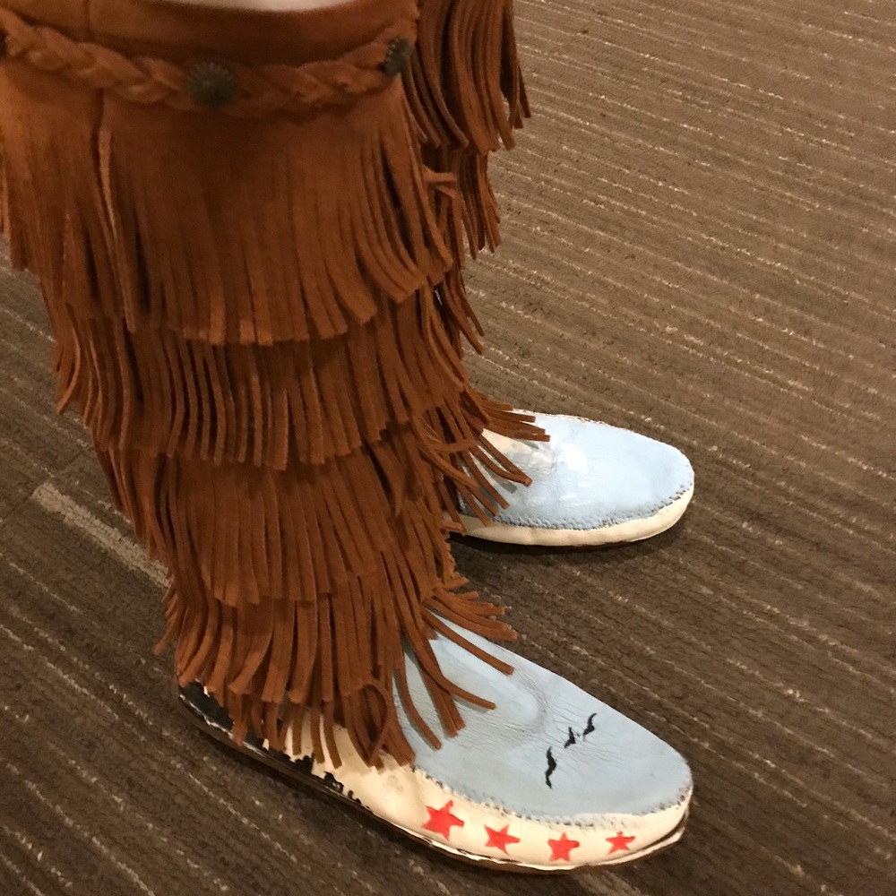 Chicago flag painted Minnetonka boots
